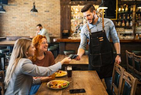Increase Efficiencies at Your Restaurant with Pay-at-the-Table