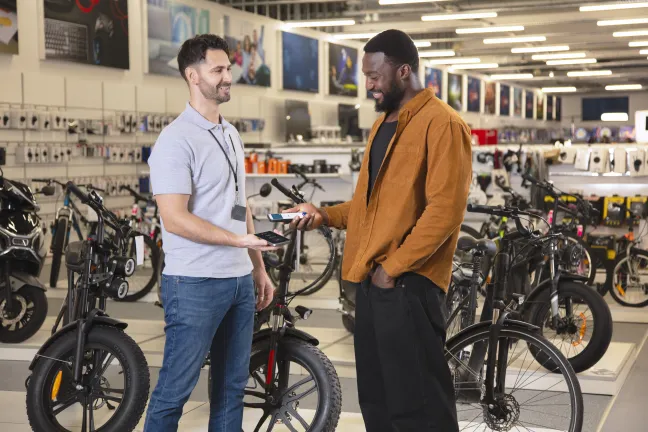 AXIUM NX8_Contactless payment_Bike Store.jpg