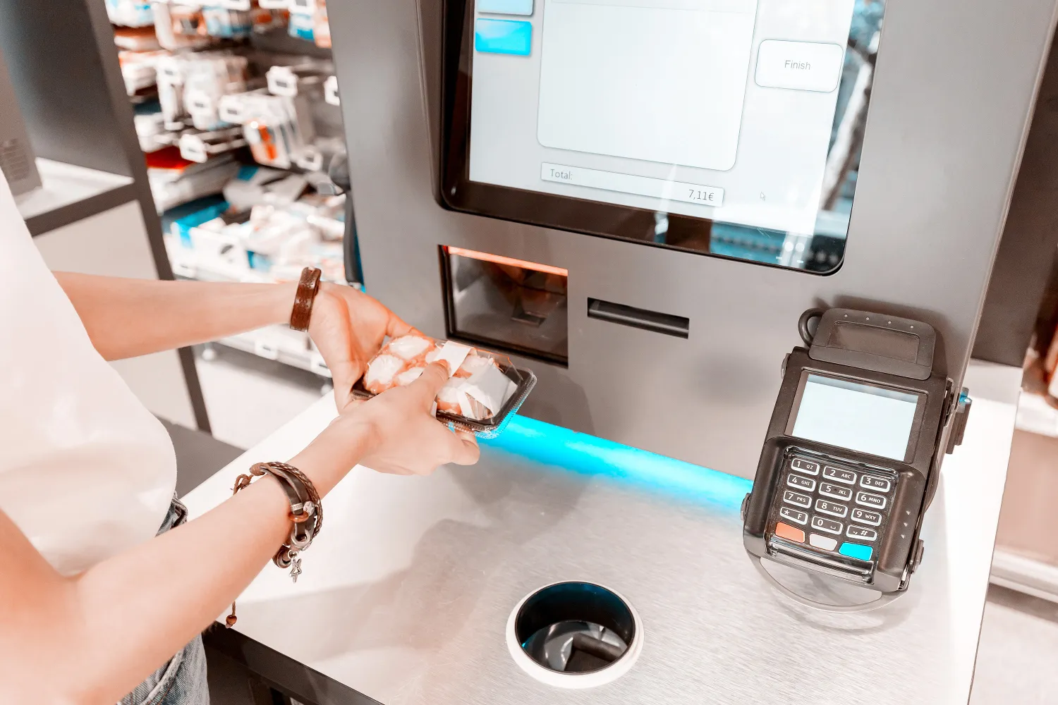 Ingenico Adapt to your customers